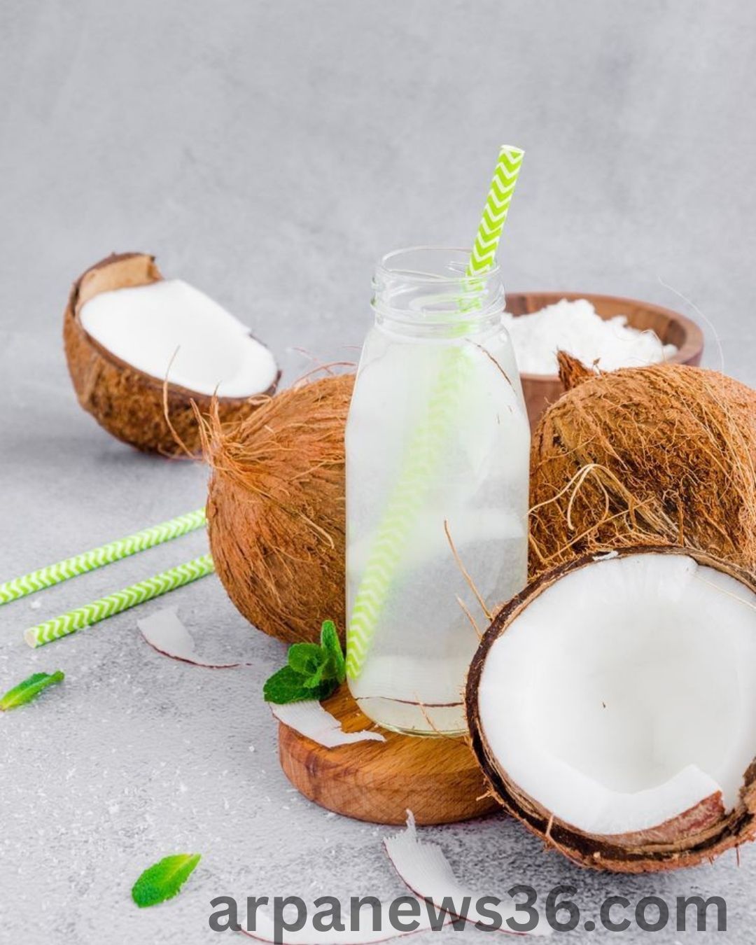 Coconut Water for weight loss: क्या नारियल पानी सच में घटा सकता है वजन?